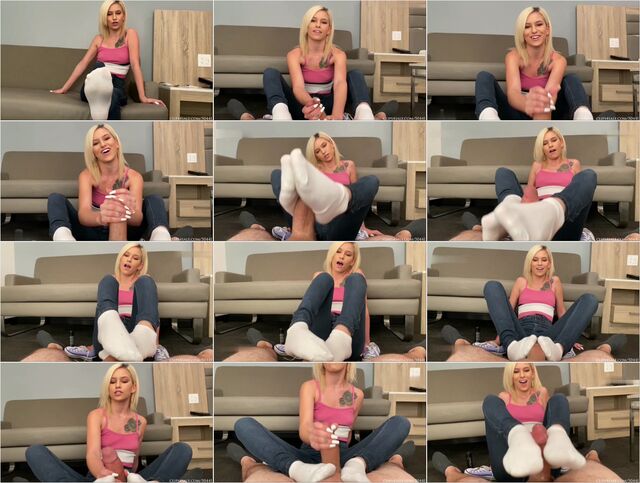 Caught Sniffing Sister Kiara Cole Stinky Socks Preview