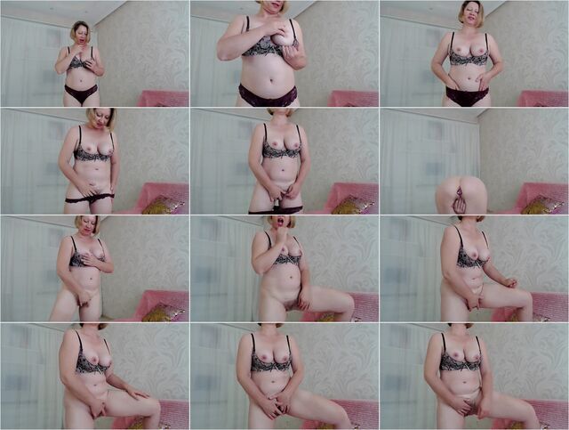 Moms hairy pussy HD Preview