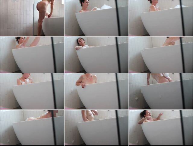 Watching-Mommy-Bathe Preview